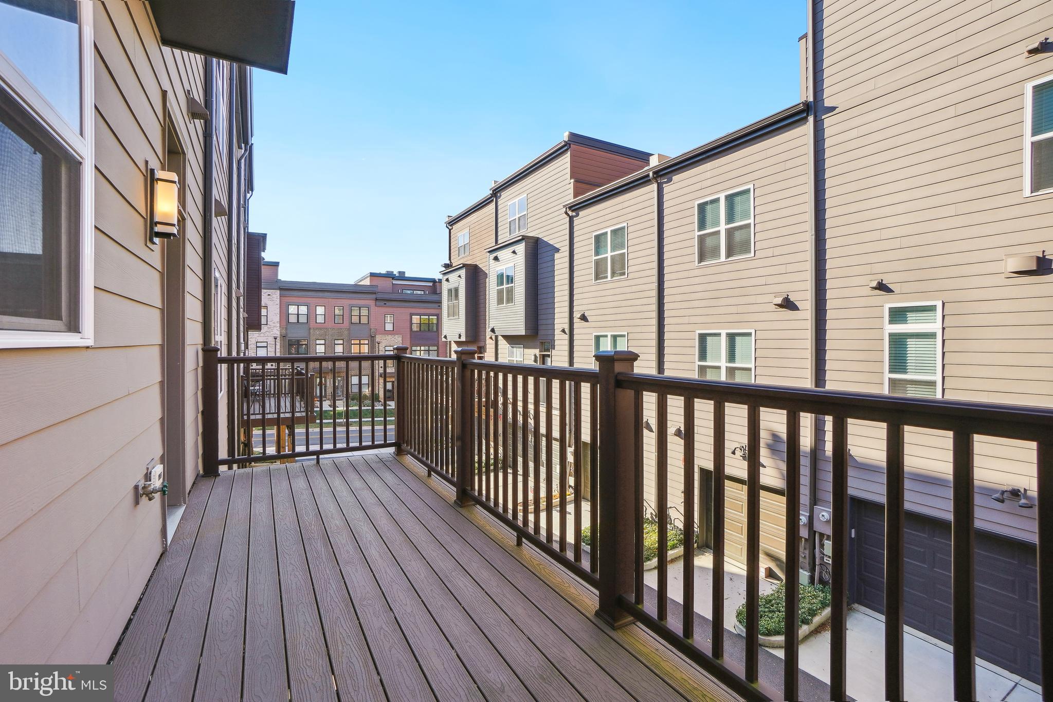 TOWER OAKS - Residential