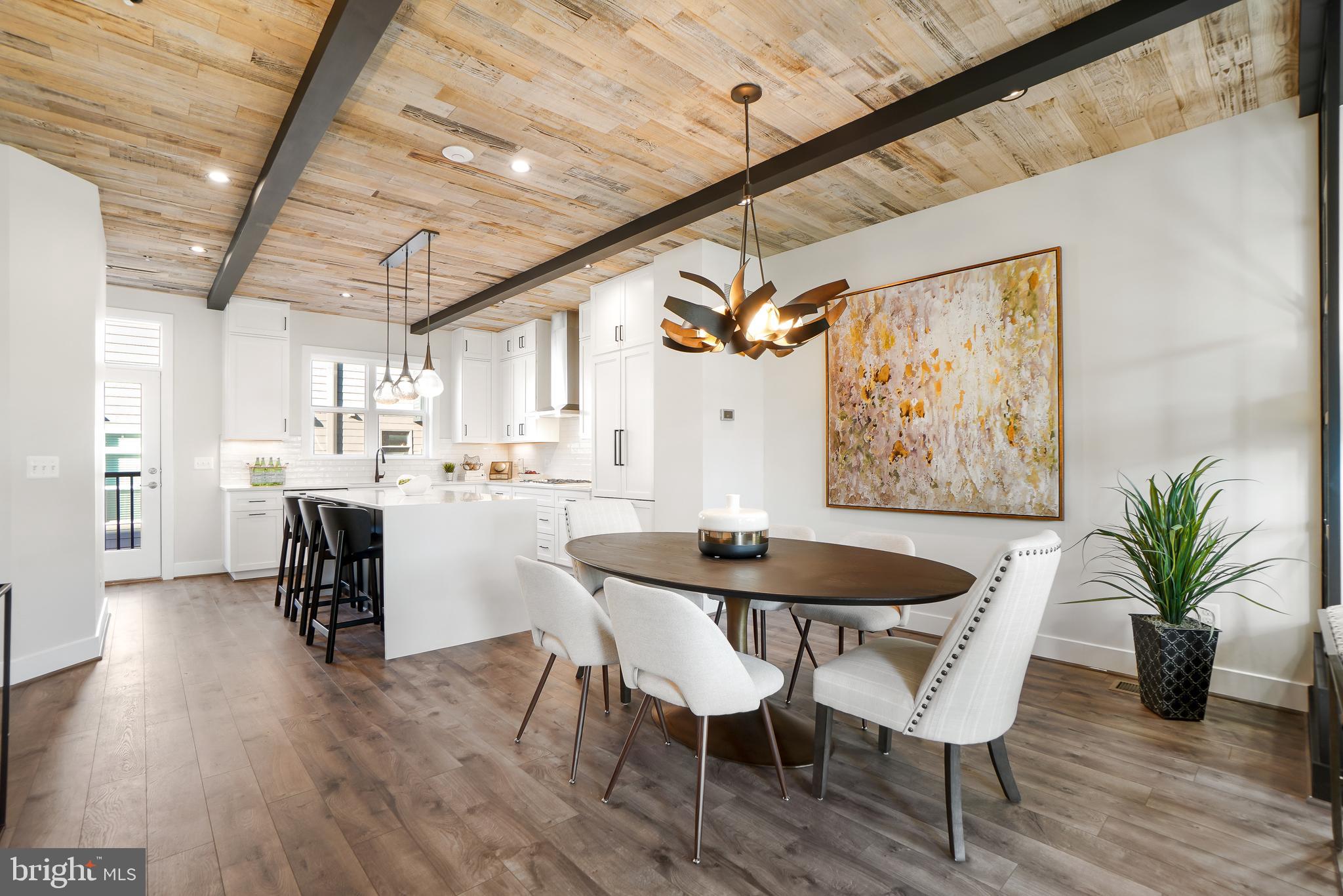 TOWER OAKS - Residential