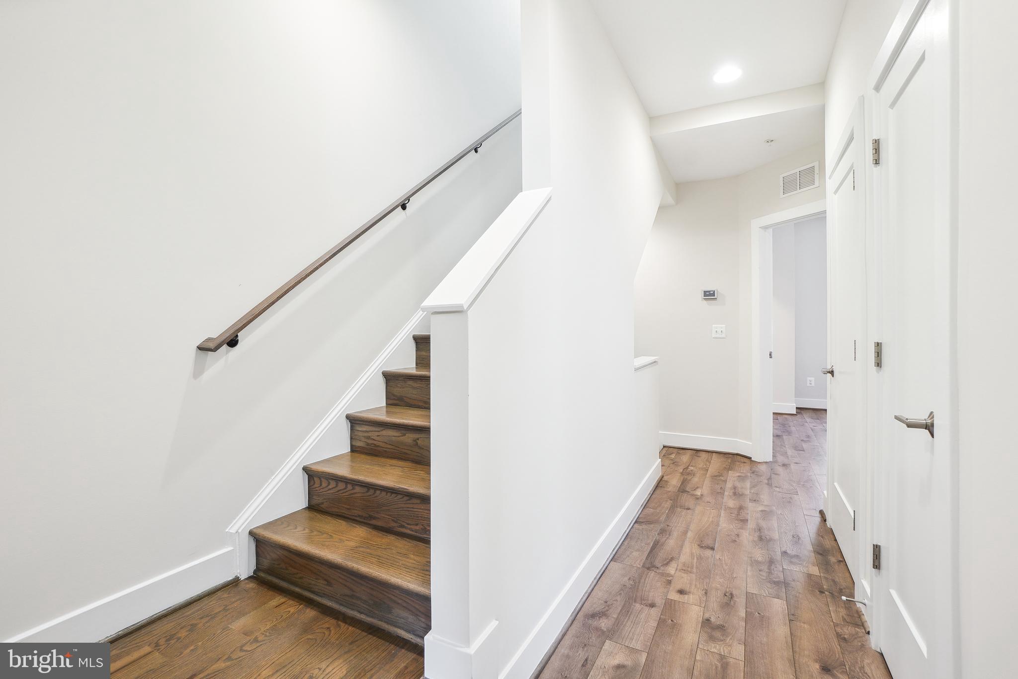 TOWER OAKS - Residential