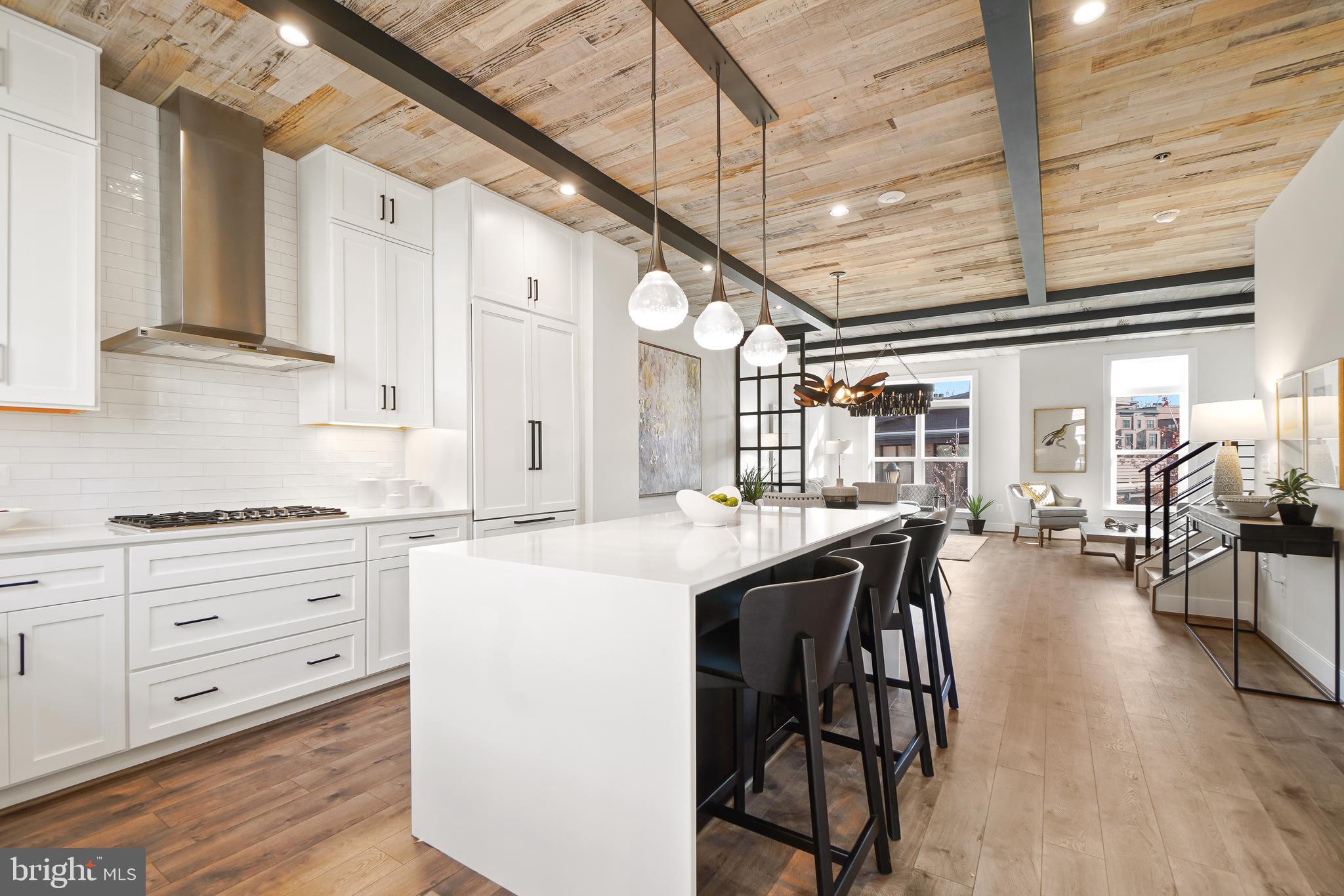 TOWER OAKS - Residential