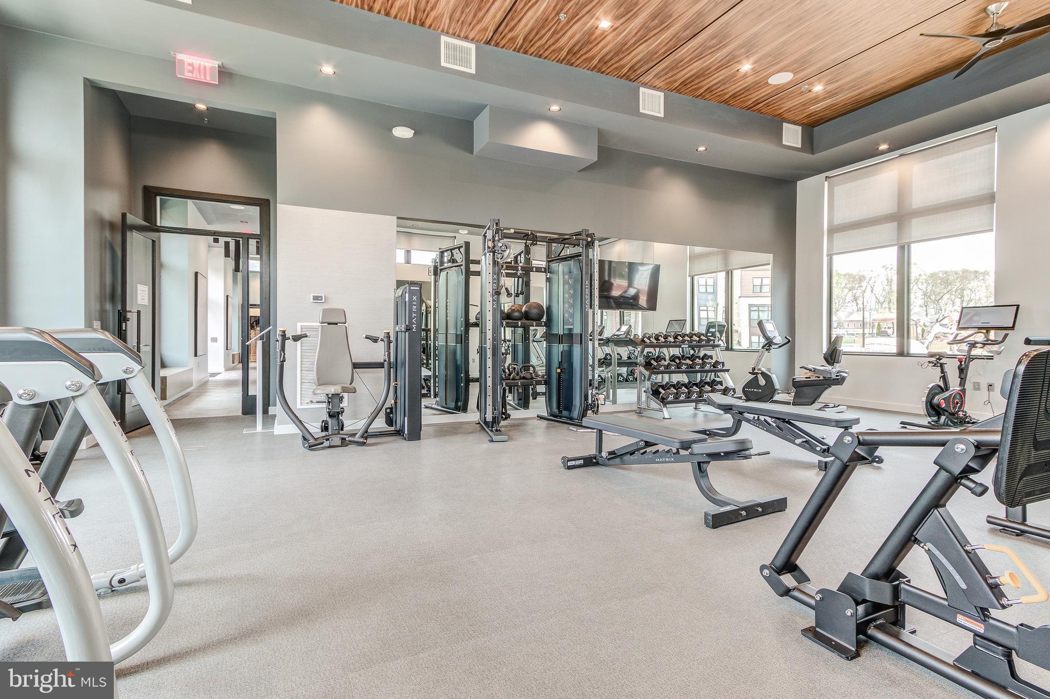 TOWER OAKS - Residential