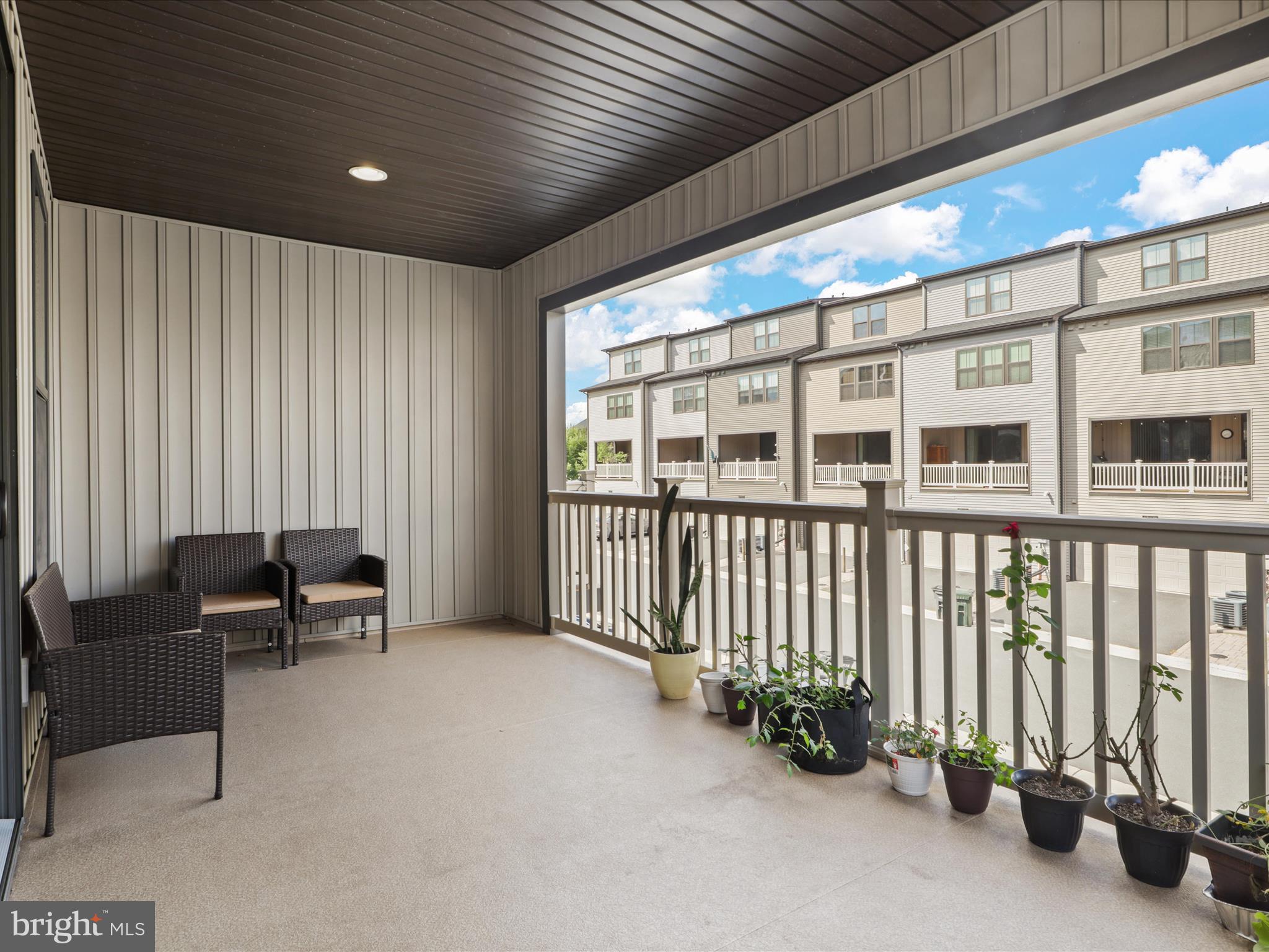 MOOREFIELD STATION - Residential Lease