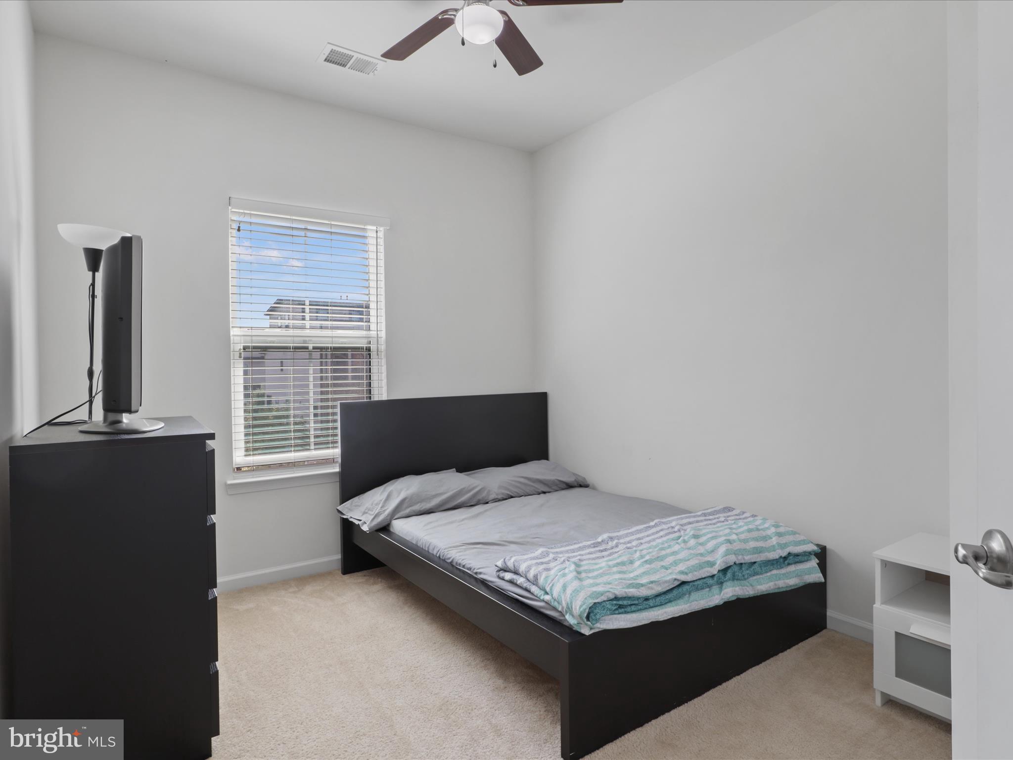 MOOREFIELD STATION - Residential Lease