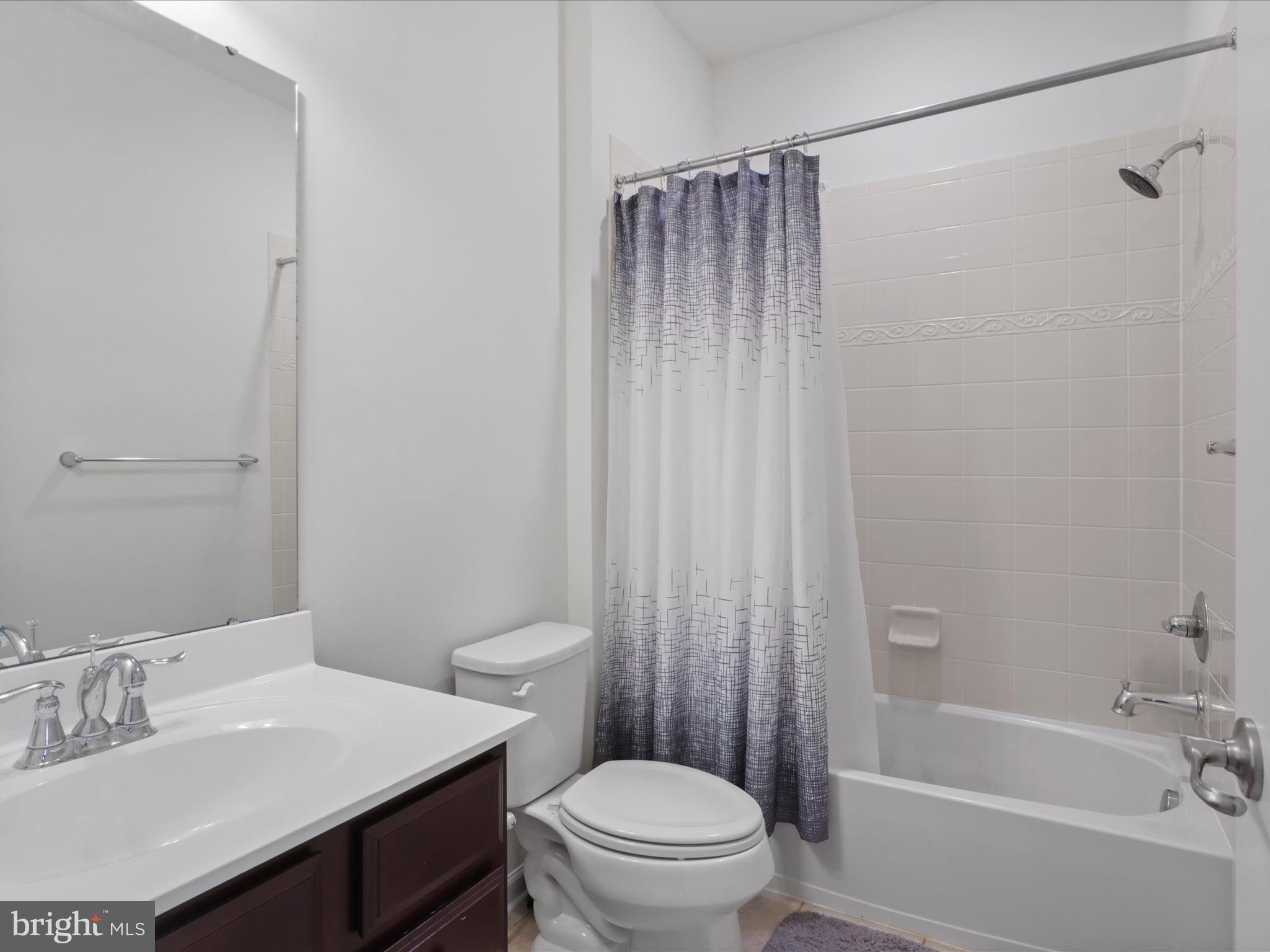 MOOREFIELD STATION - Residential Lease