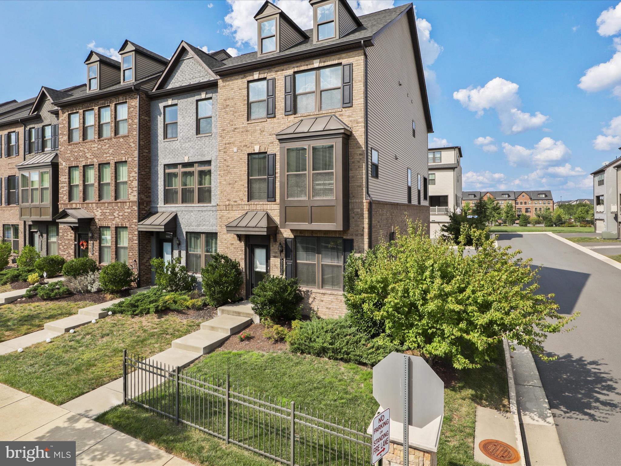 MOOREFIELD STATION - Residential Lease