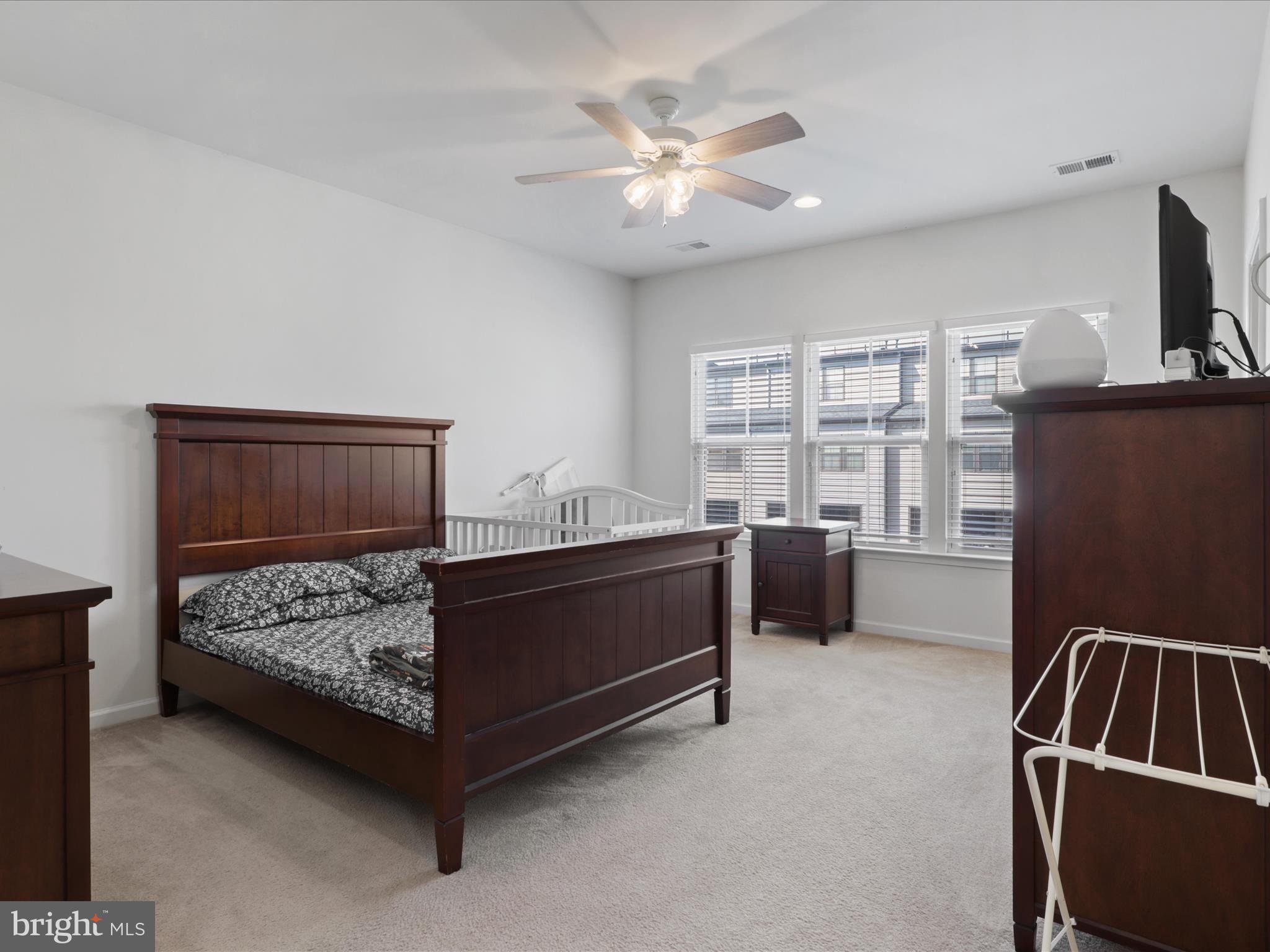 MOOREFIELD STATION - Residential Lease