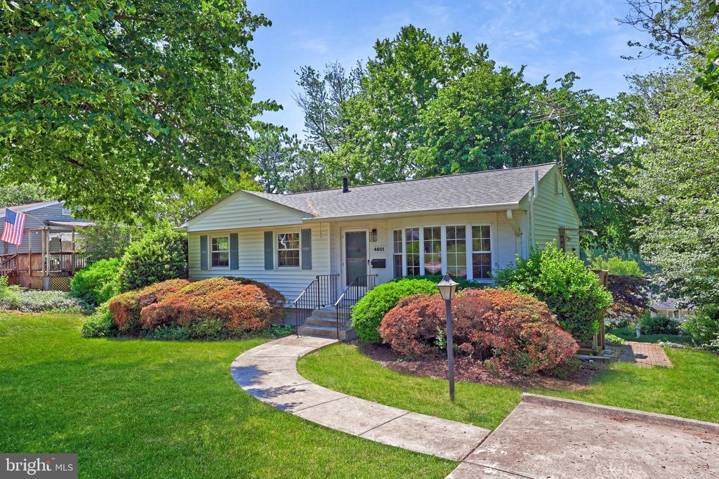 Photo of 4601 Picot Road, ALEXANDRIA, VA 22310 (MLS # VAFX2309424)