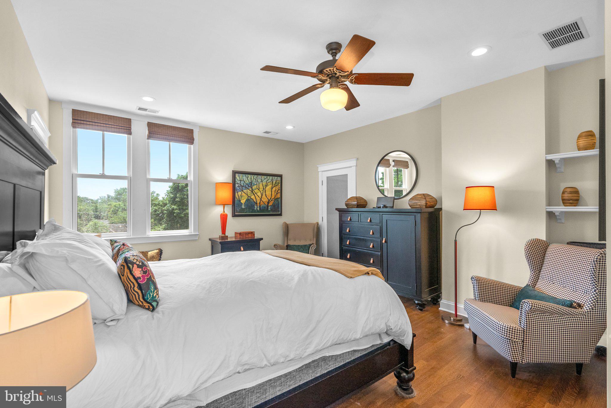 SILVER SPRING - Residential