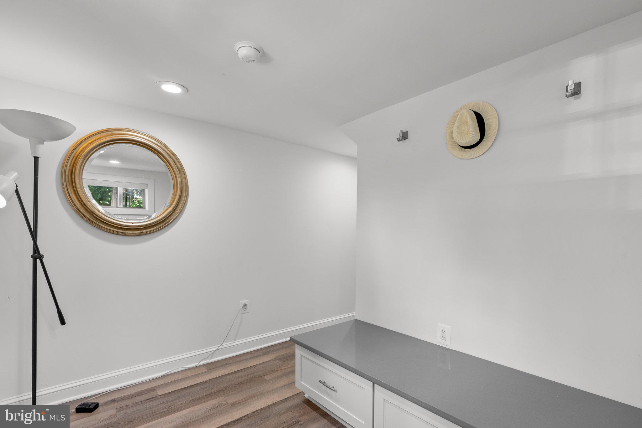 SILVER SPRING - Residential