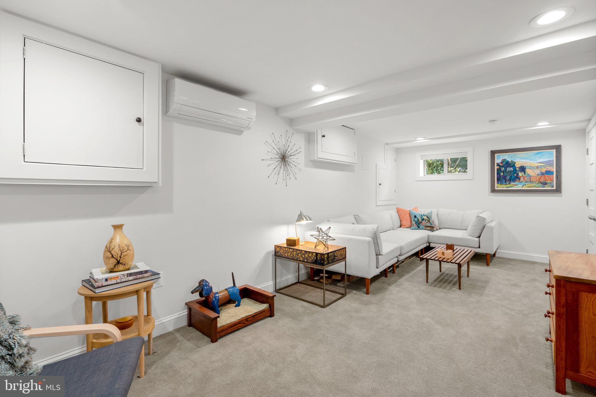 SILVER SPRING - Residential