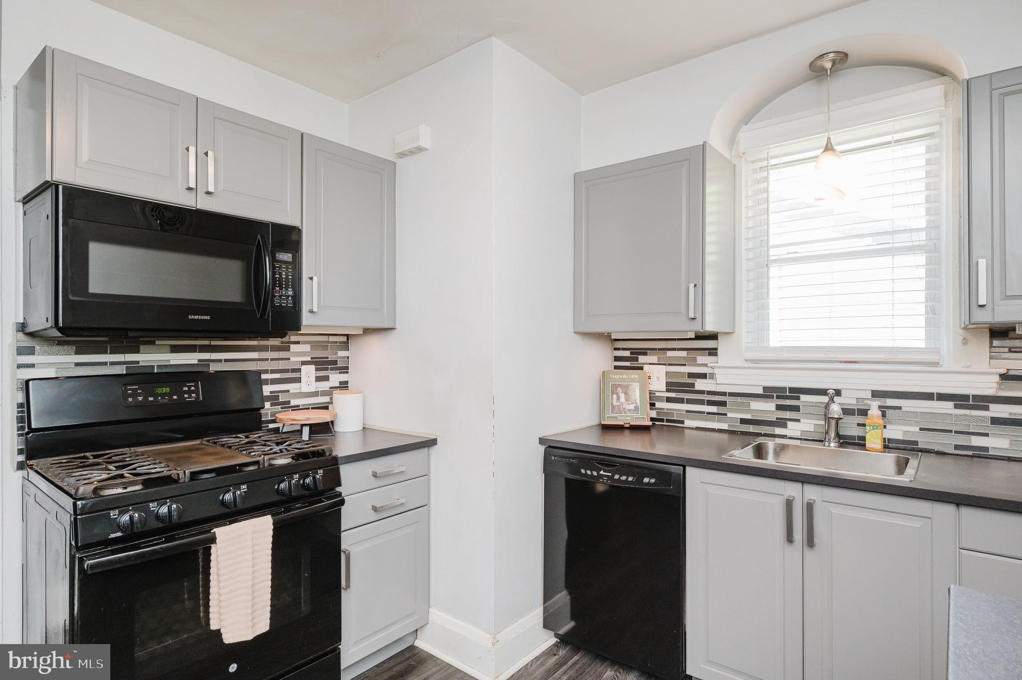 HAMILTON HEIGHTS - Residential
