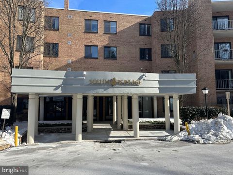 Photo of 1637 Oakwood Drive #S105, PENN VALLEY, PA 19072 (MLS # PAMC2167340)