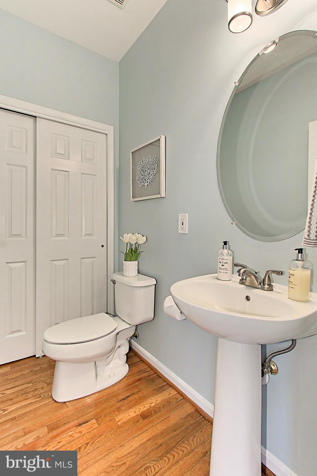 SIGNATURE AT BROADLANDS - Residential