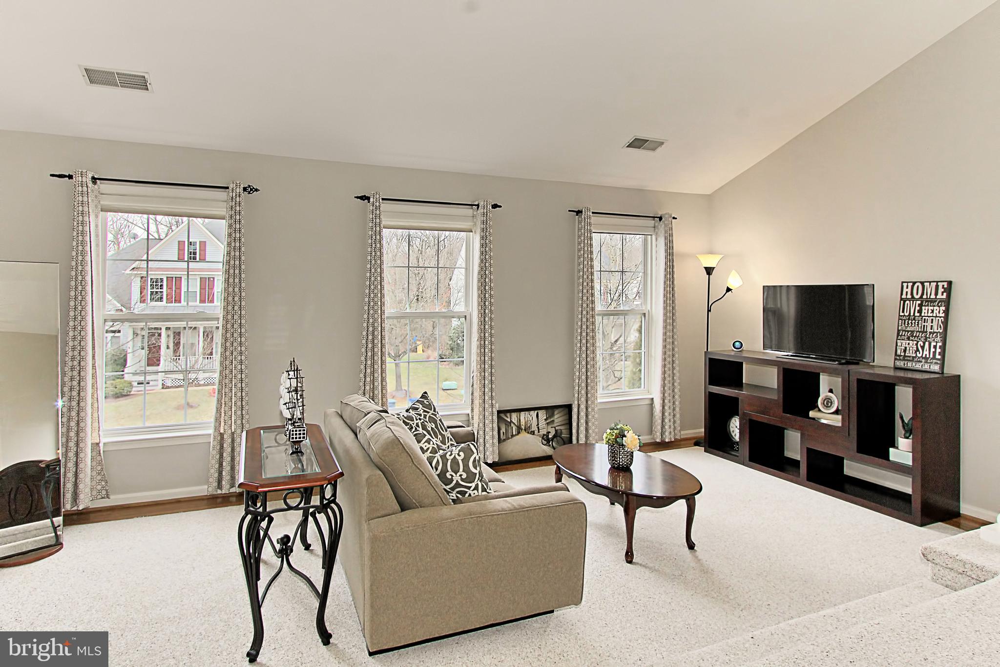 SIGNATURE AT BROADLANDS - Residential