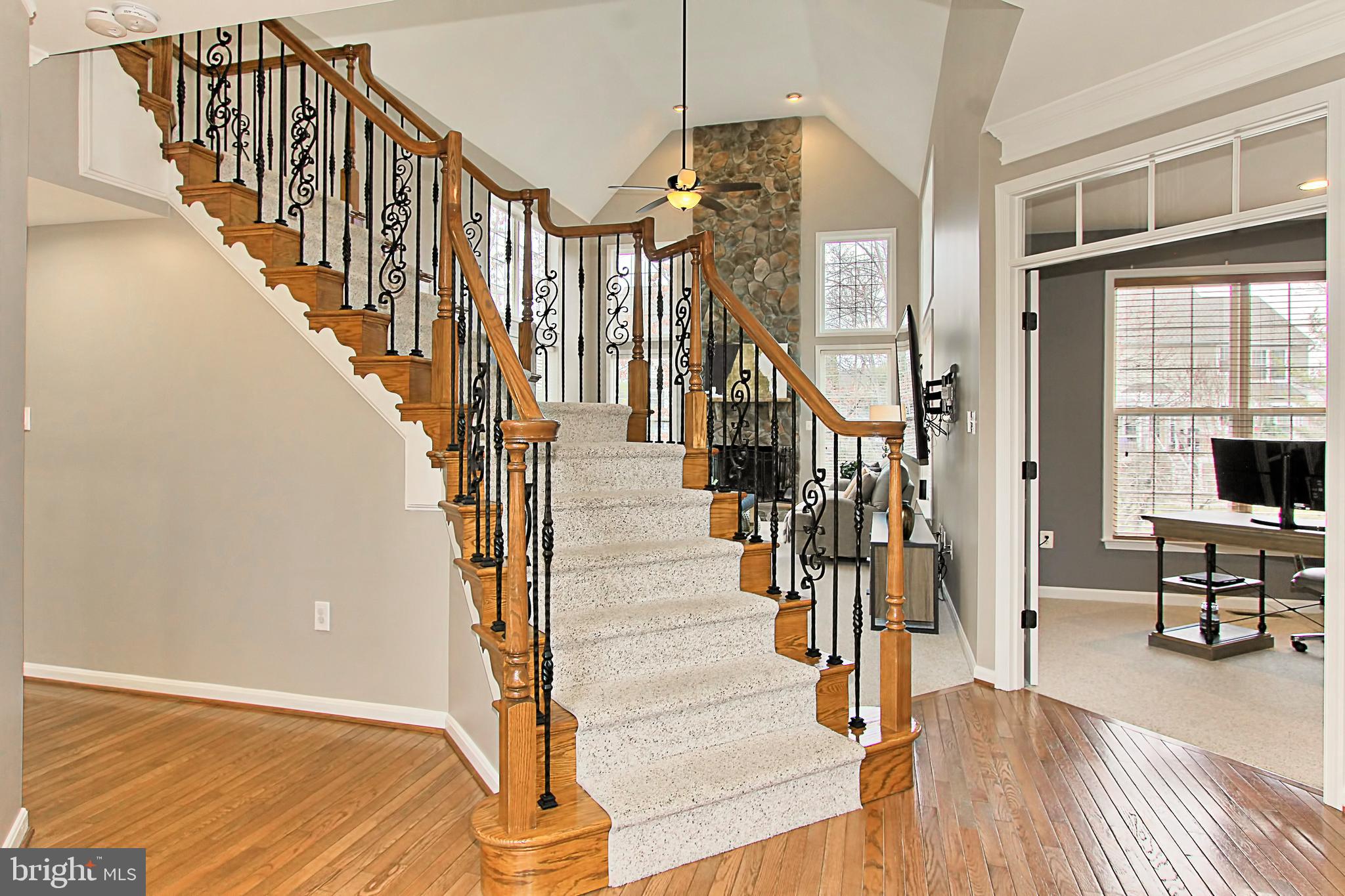 SIGNATURE AT BROADLANDS - Residential