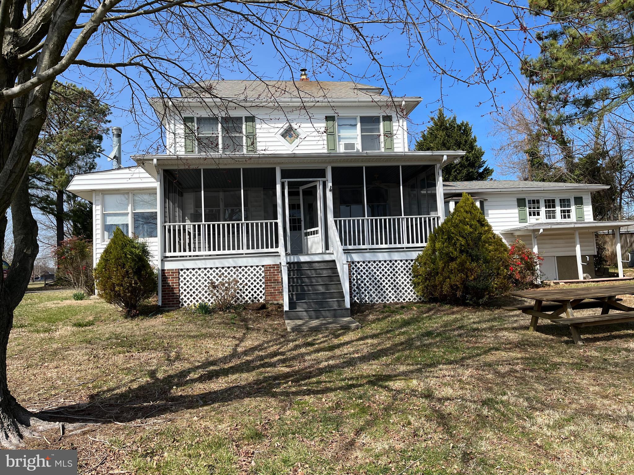 SOLOMONS ISLAND - Residential Lease