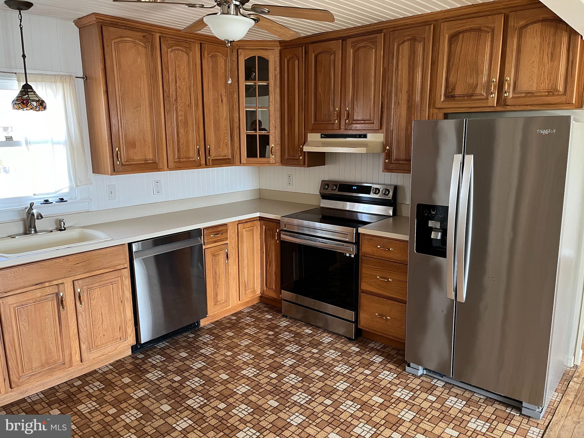 SOLOMONS ISLAND - Residential Lease