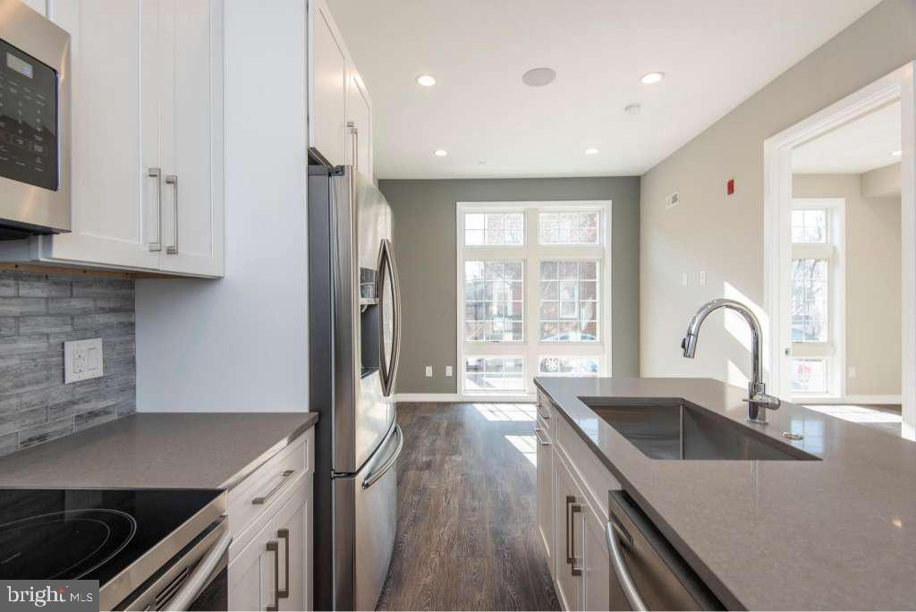 PASSYUNK SQUARE - Residential Lease