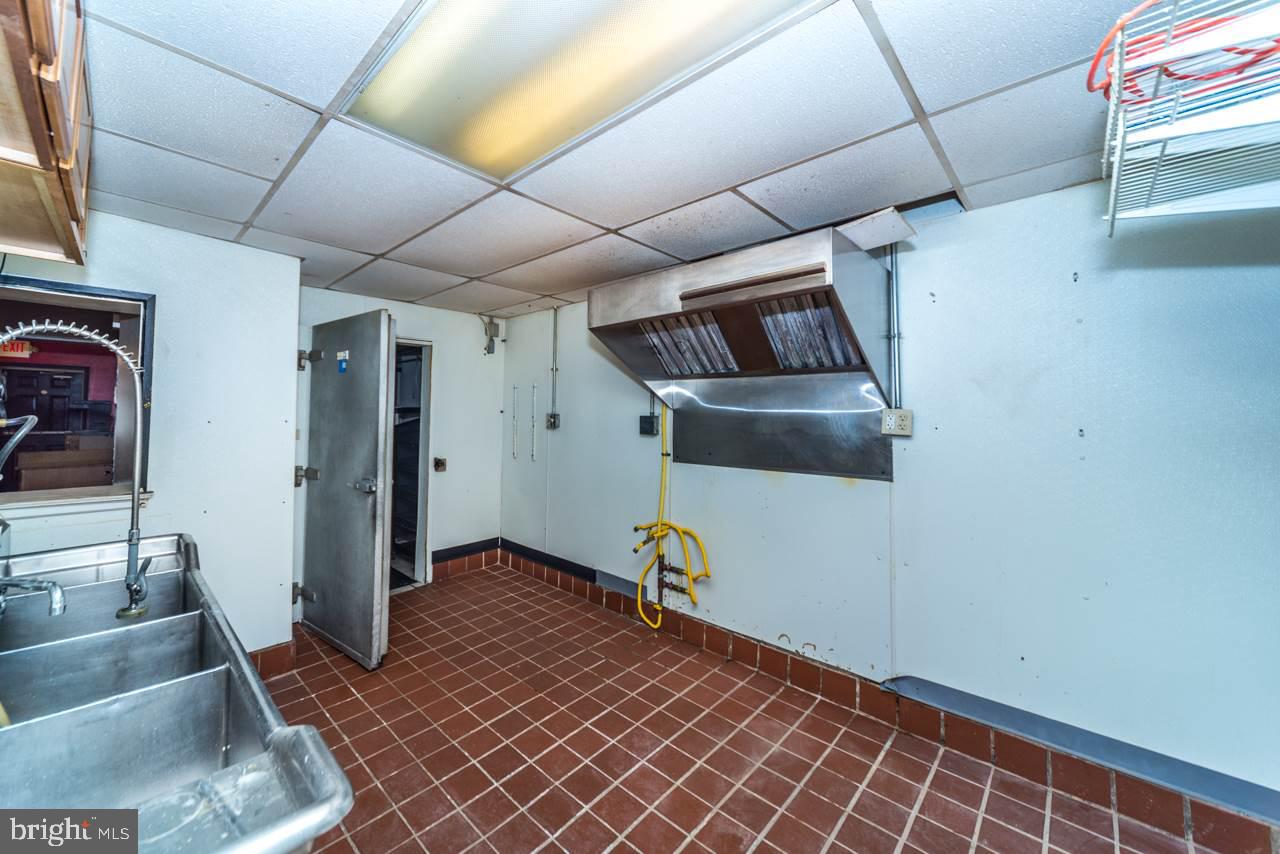 NONE AVAILABLE - Commercial Lease