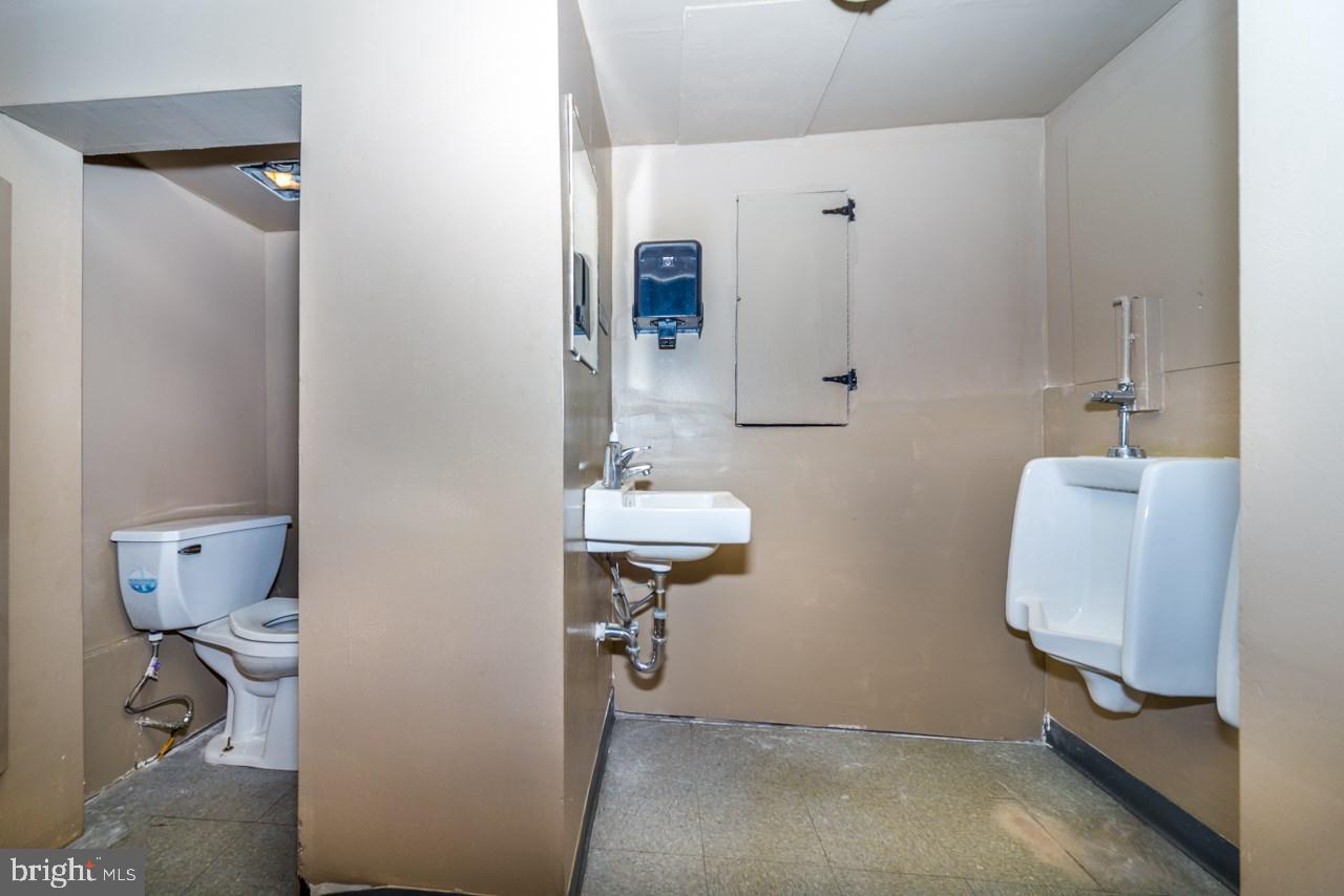 NONE AVAILABLE - Commercial Lease