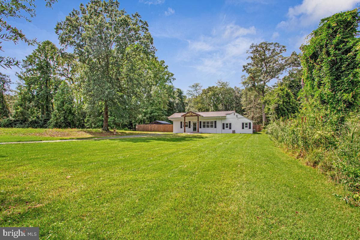 8116 FOXWELL ROAD
