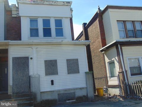 Townhouse For Sale - 1113 Empire Avenue<br/> CAMDEN, NJ 08103