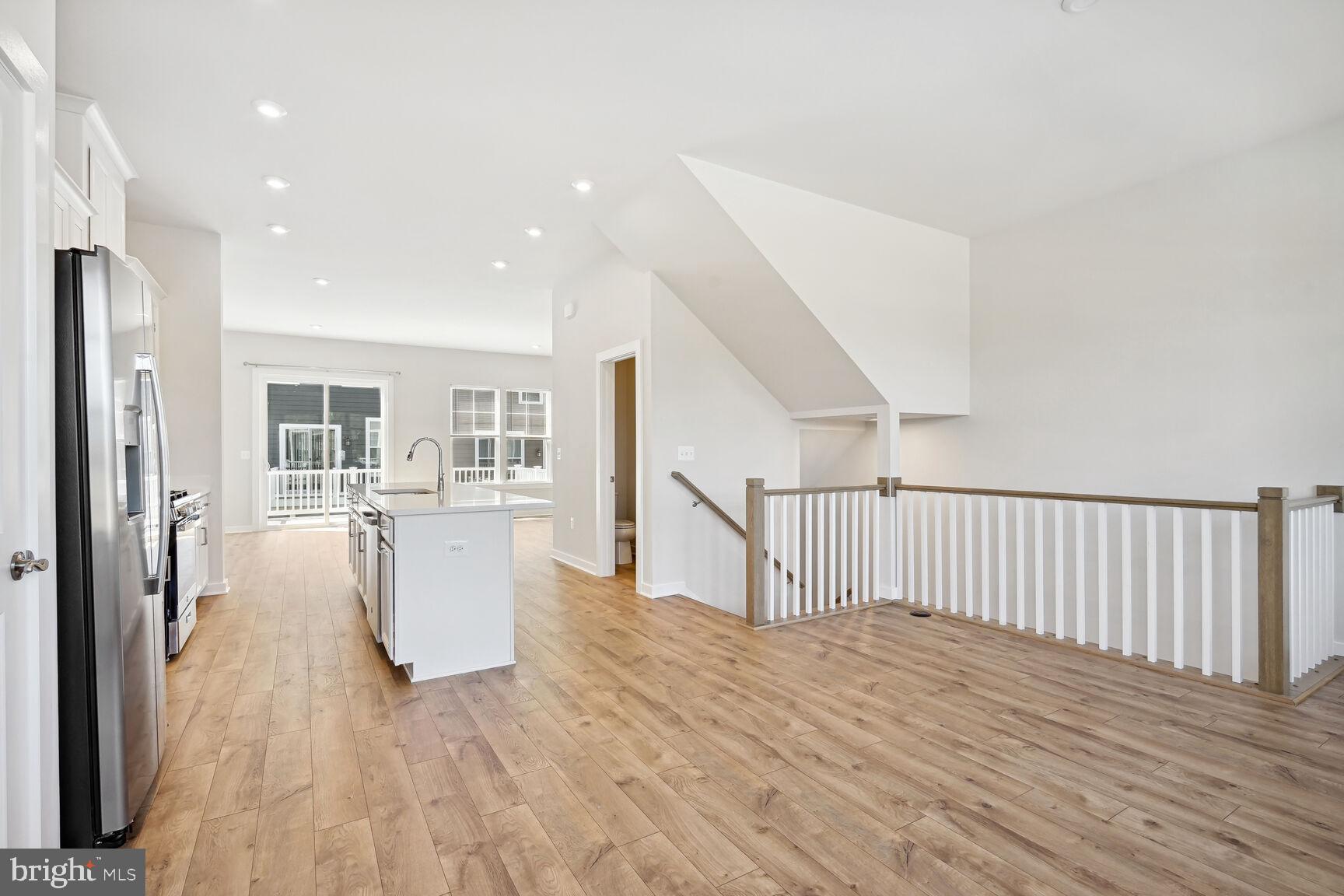 POTOMAC SHORES - Residential Lease