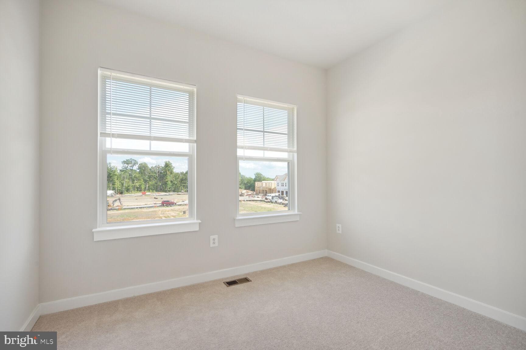 POTOMAC SHORES - Residential Lease