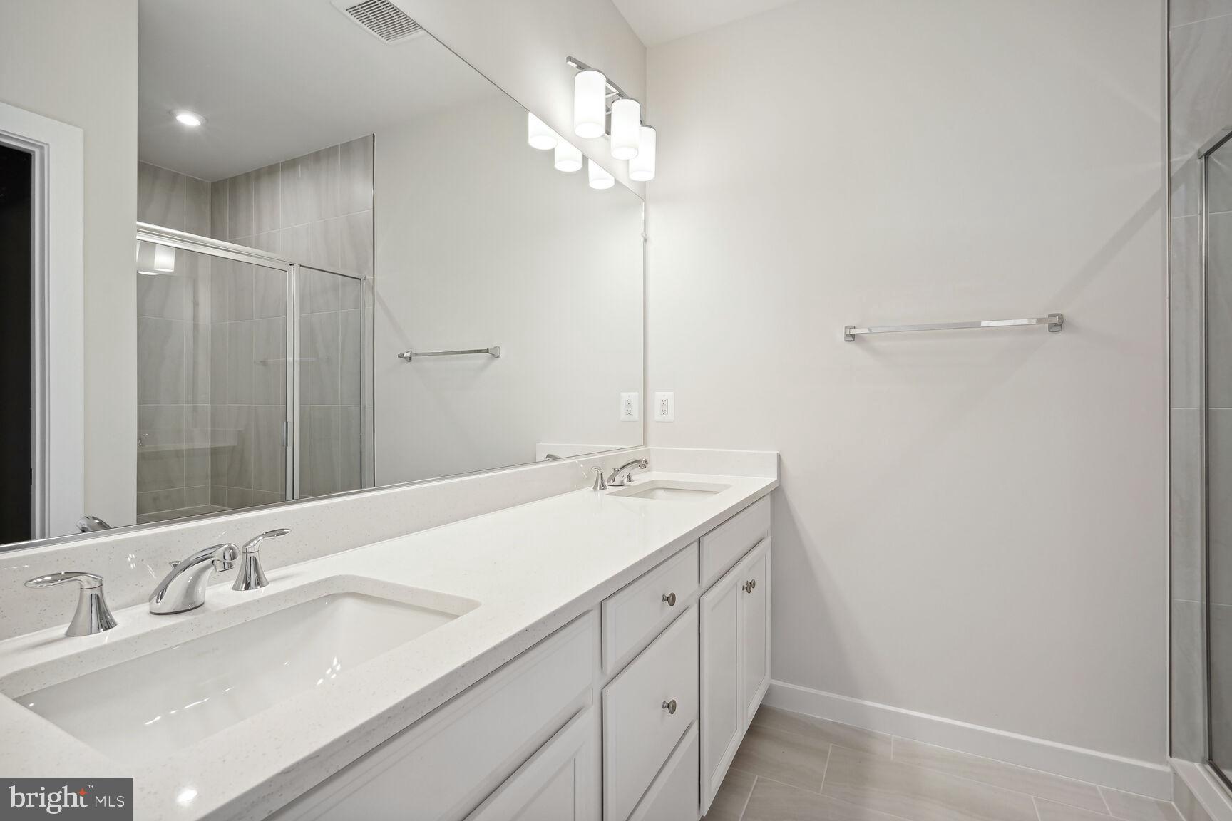 POTOMAC SHORES - Residential Lease