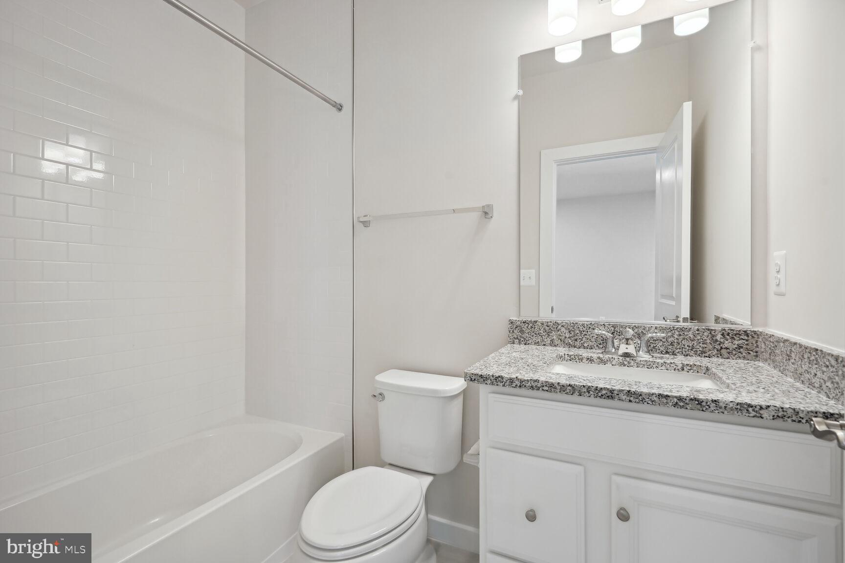 POTOMAC SHORES - Residential Lease