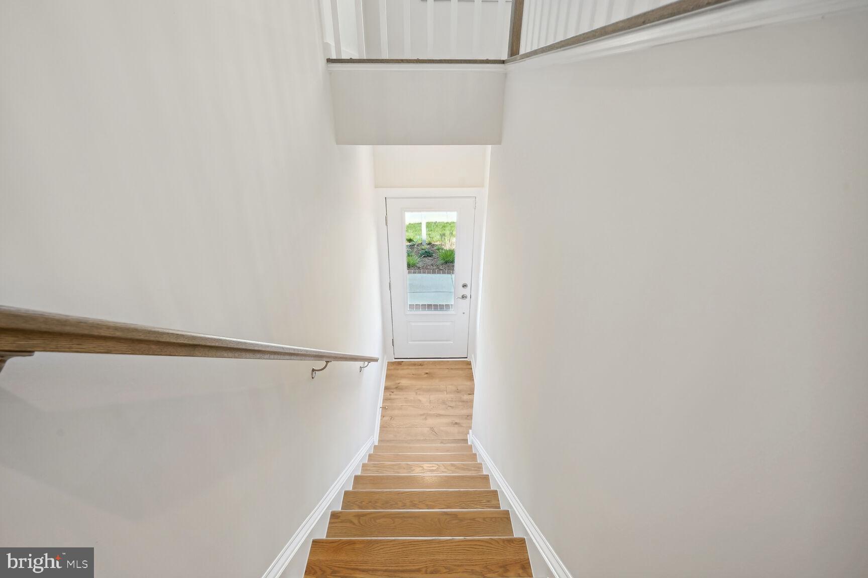 POTOMAC SHORES - Residential Lease