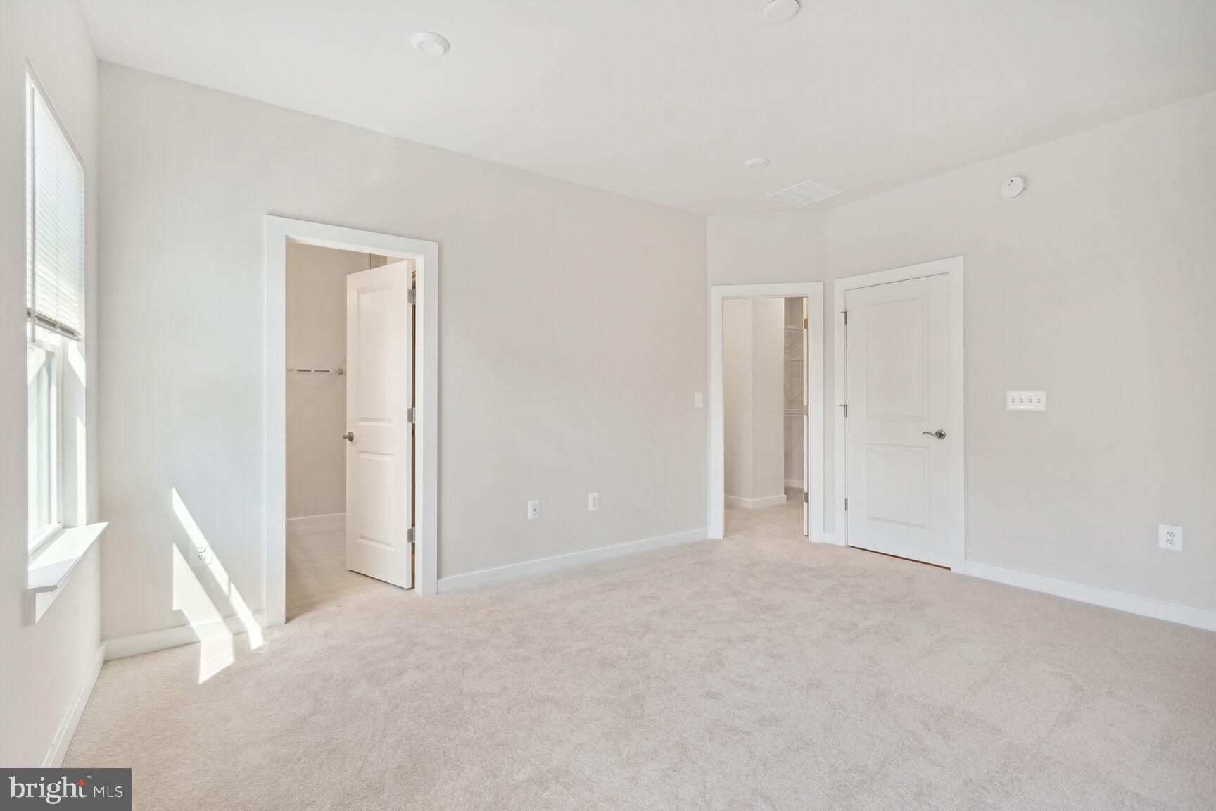 POTOMAC SHORES - Residential Lease