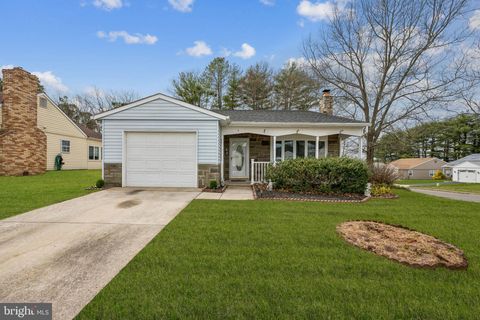Photo of 1 New Castle Drive, SOUTHAMPTON, NJ 08088 (MLS # NJBL2107778)