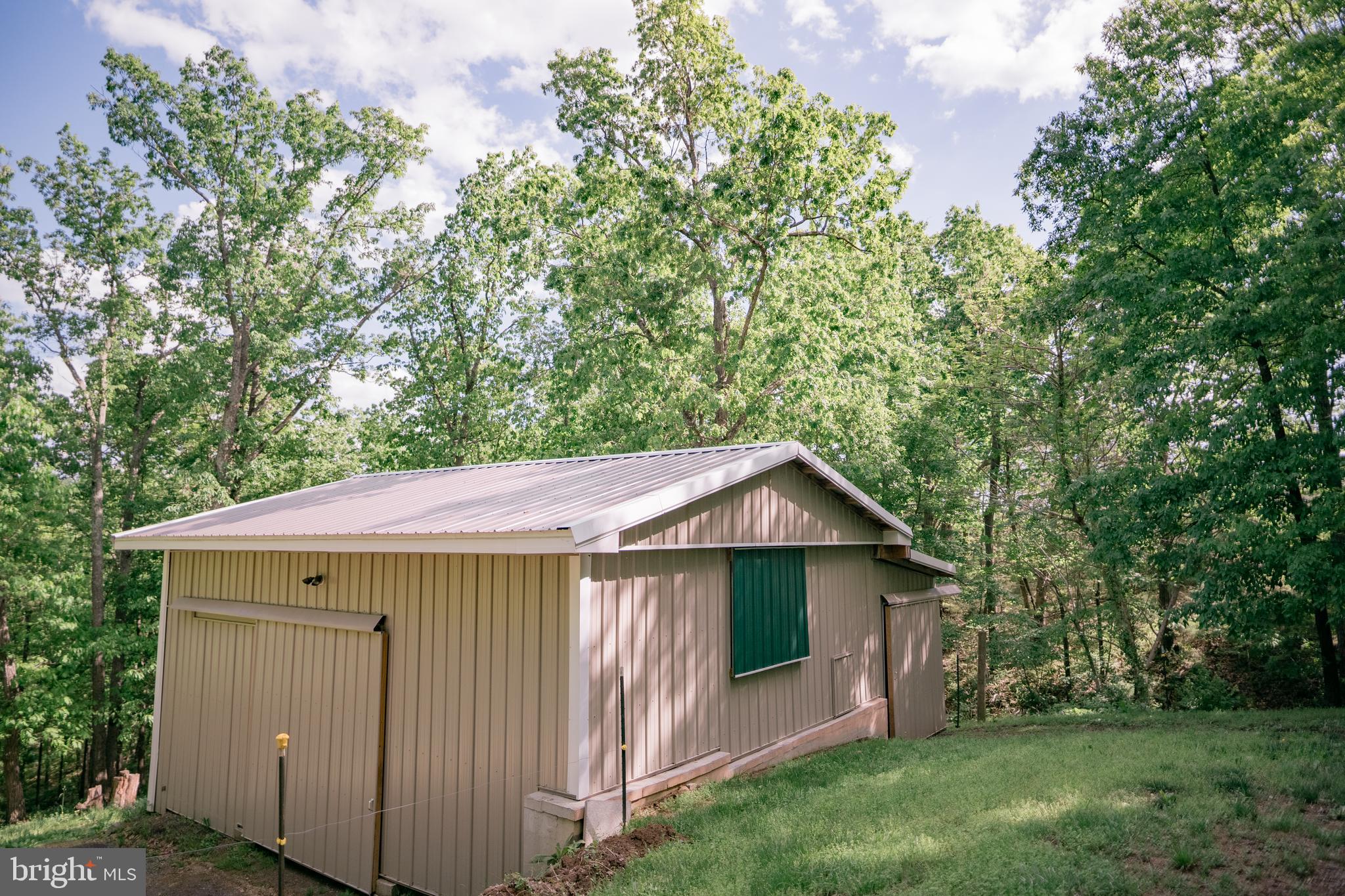 CABIN RUN ESTATES - Residential