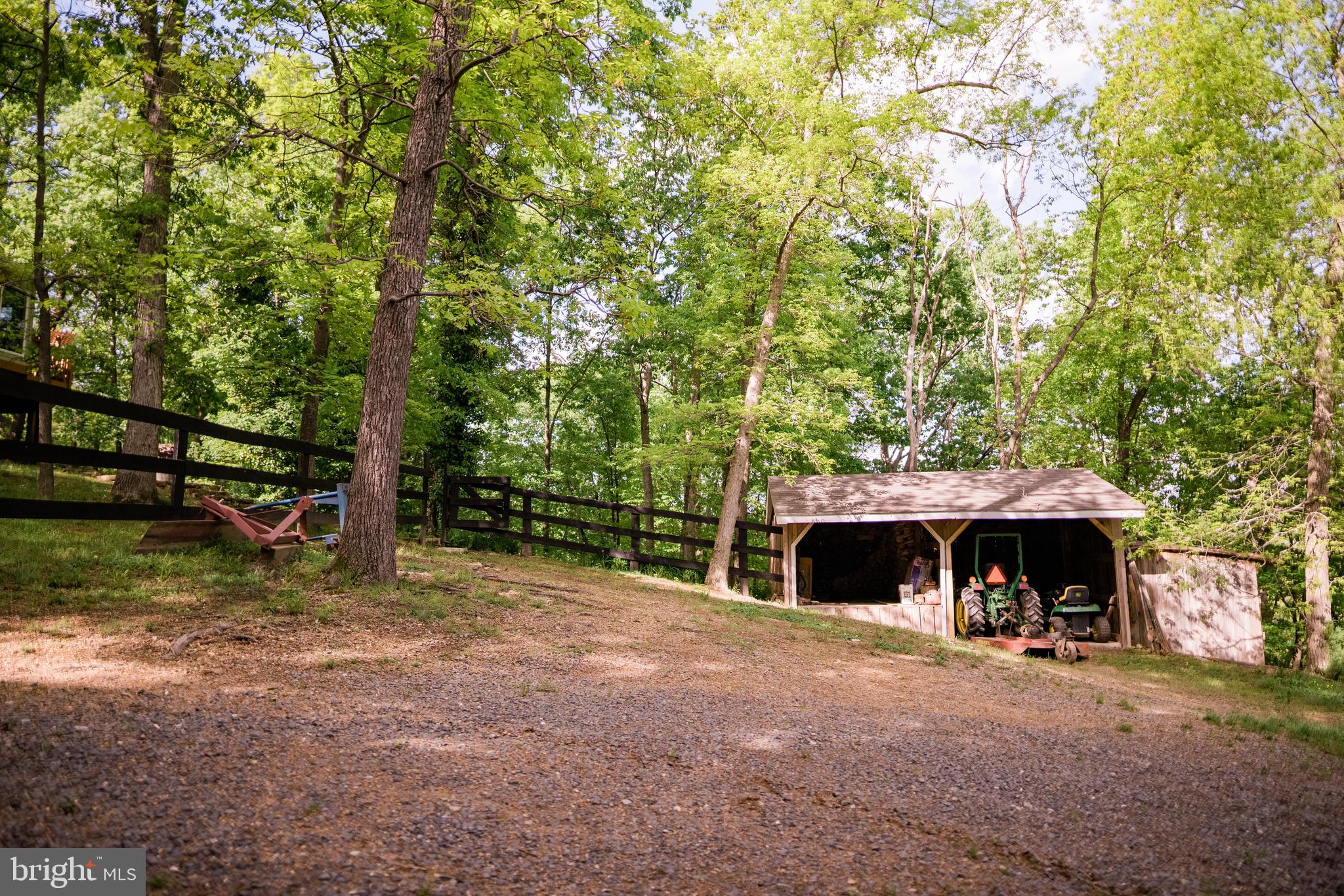 CABIN RUN ESTATES - Residential