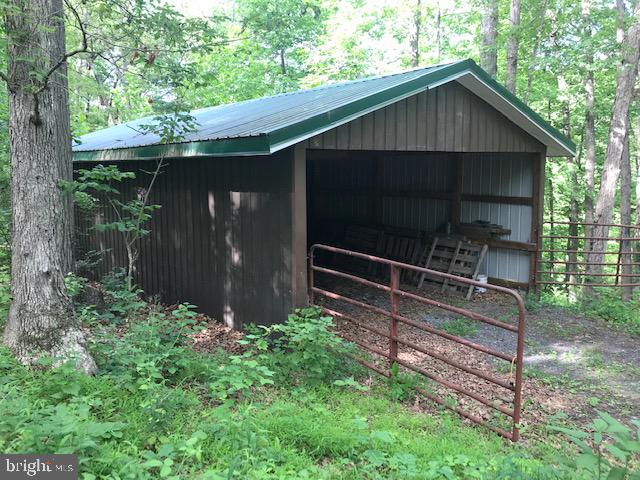 CABIN RUN ESTATES - Residential