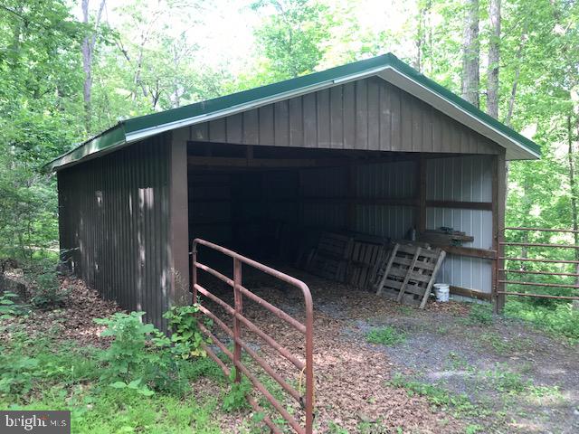 CABIN RUN ESTATES - Residential