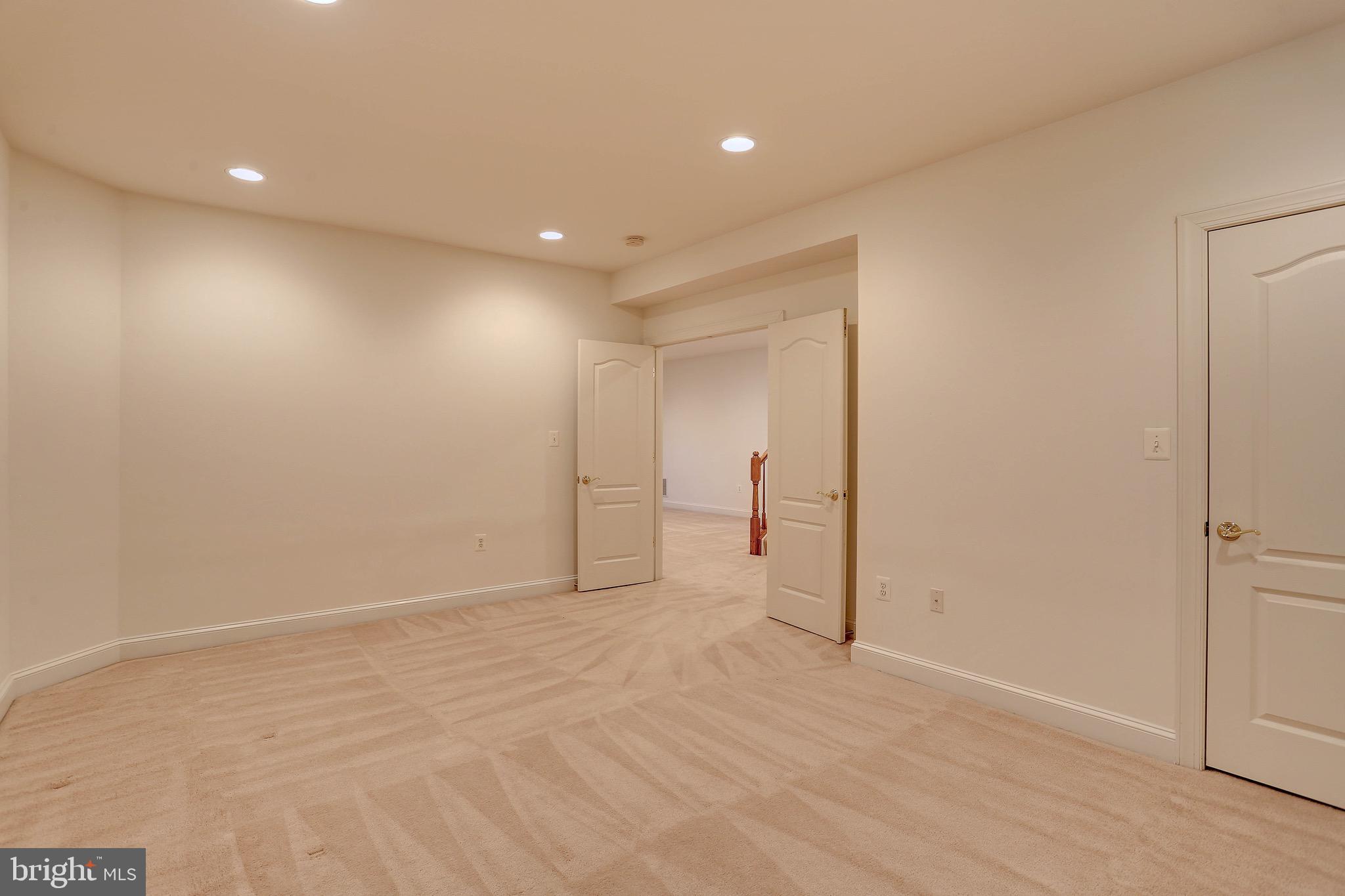 HOMEPORT FARM - Residential