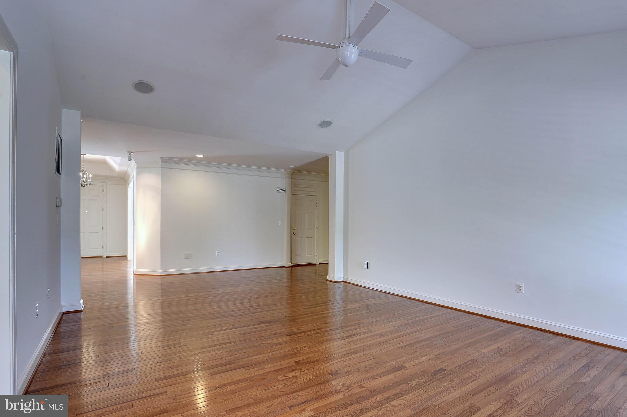 HOMEPORT FARM - Residential