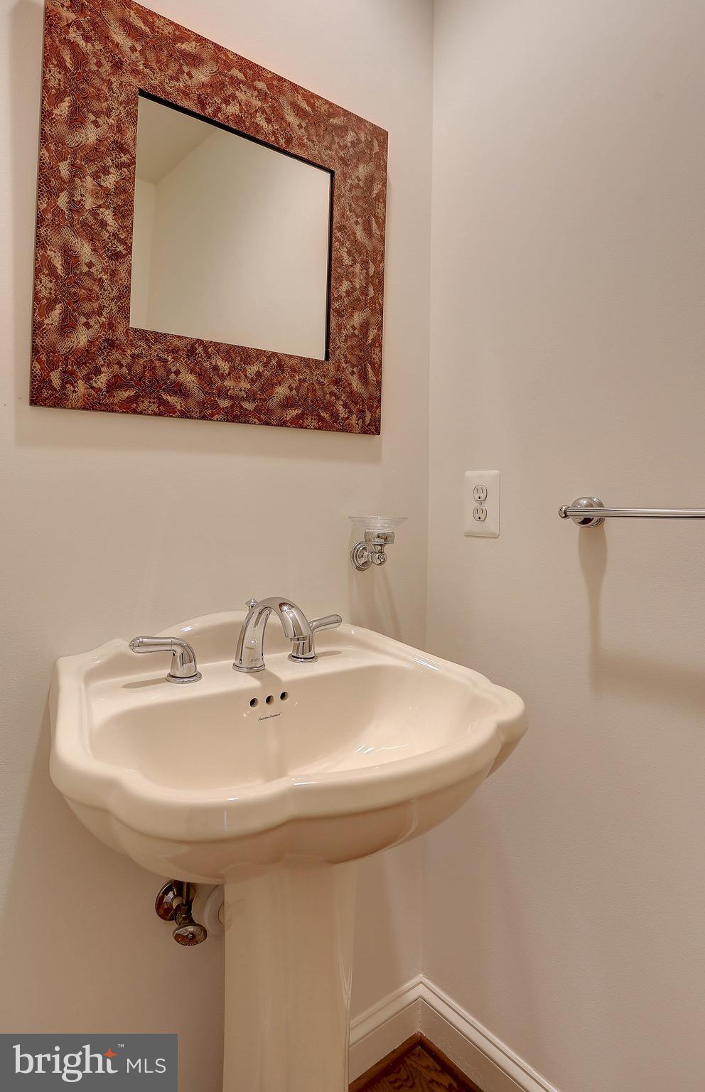 HOMEPORT FARM - Residential