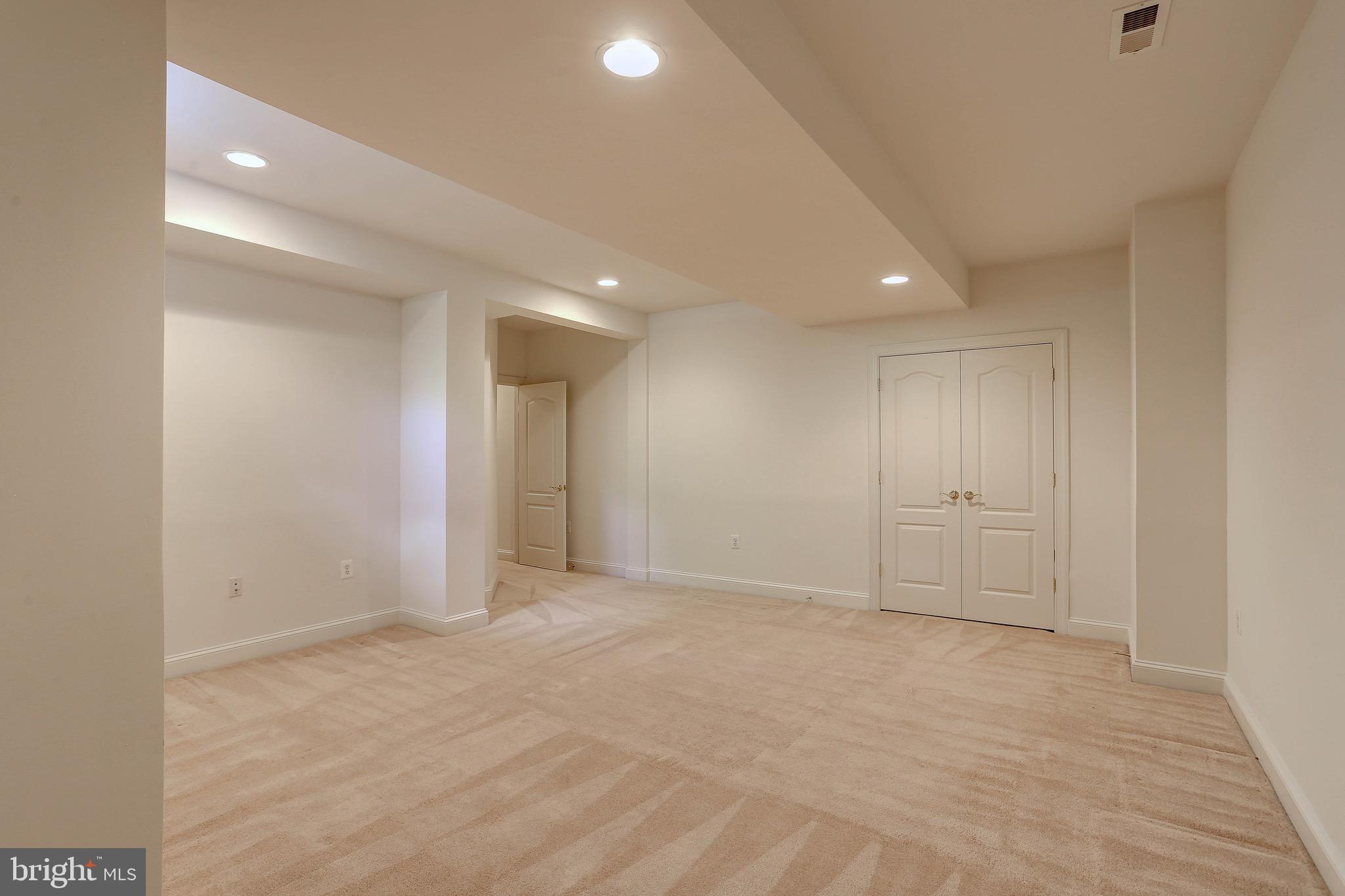 HOMEPORT FARM - Residential