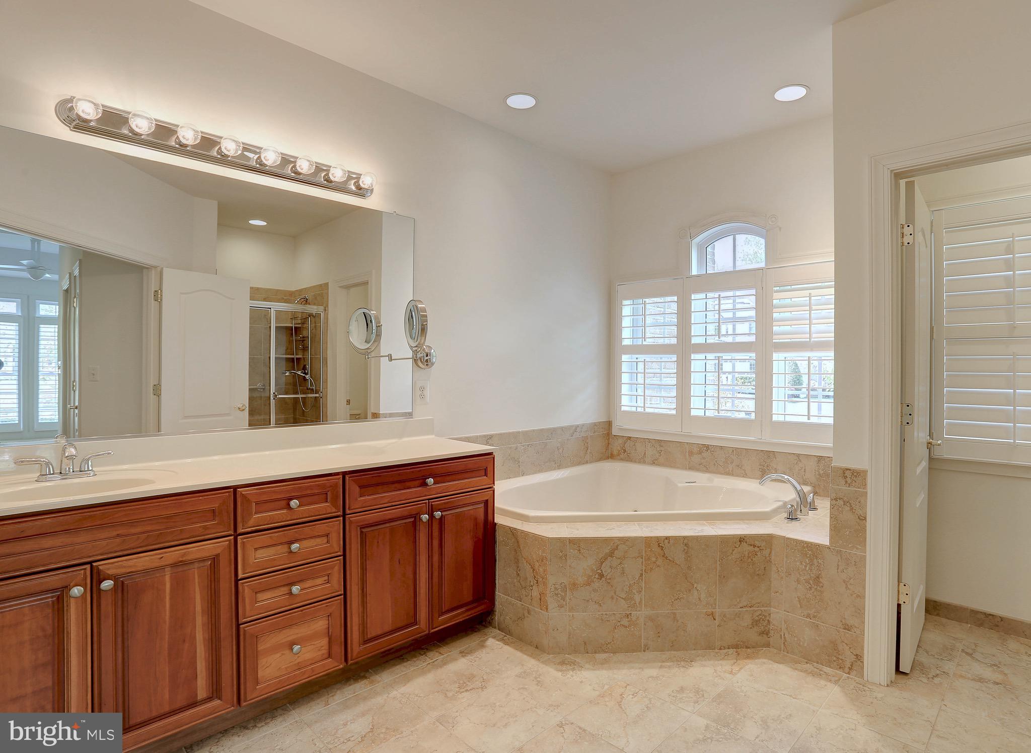 HOMEPORT FARM - Residential