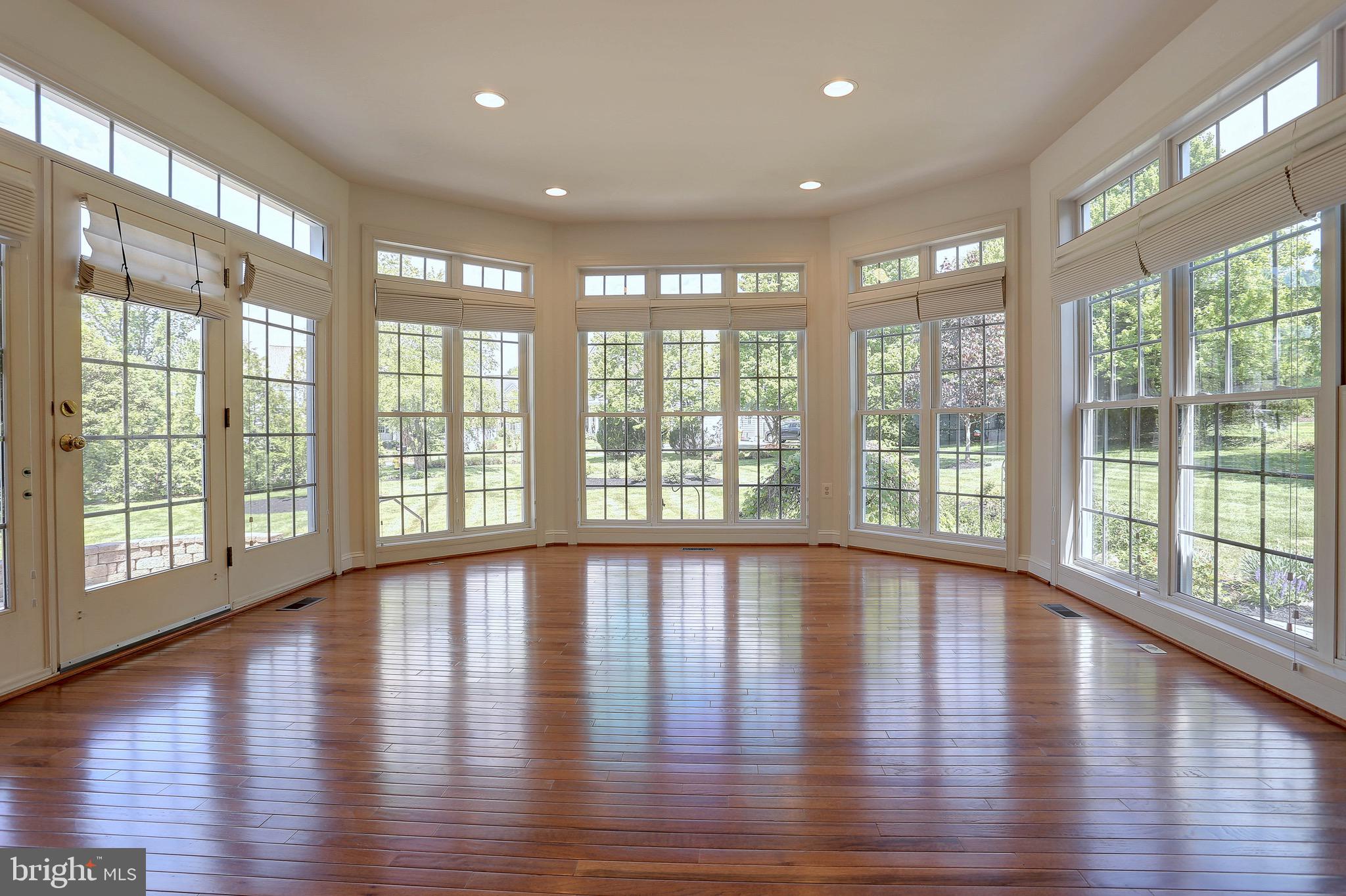 HOMEPORT FARM - Residential