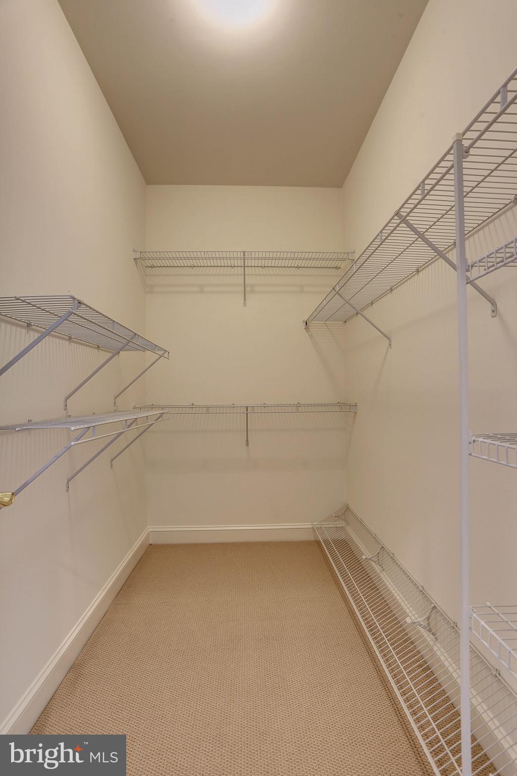 HOMEPORT FARM - Residential