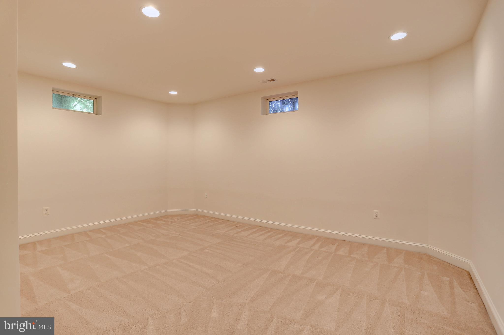 HOMEPORT FARM - Residential