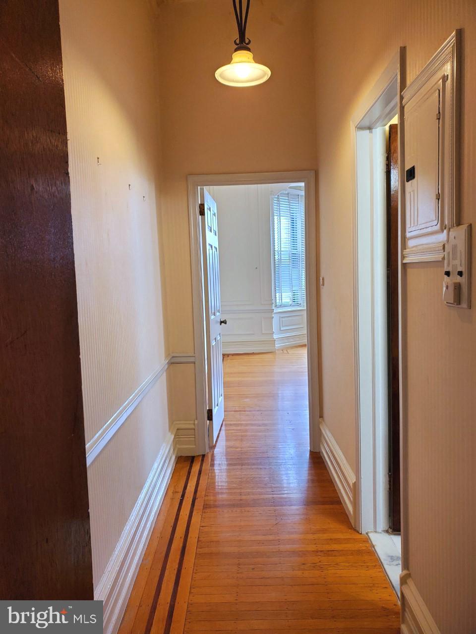 PHILADELPHIA (SOUTH) - Commercial Sale