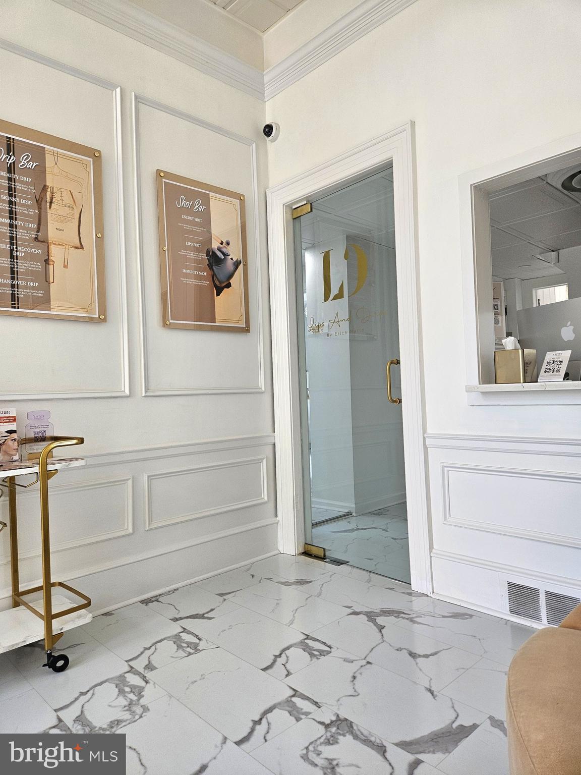 PHILADELPHIA (SOUTH) - Commercial Sale