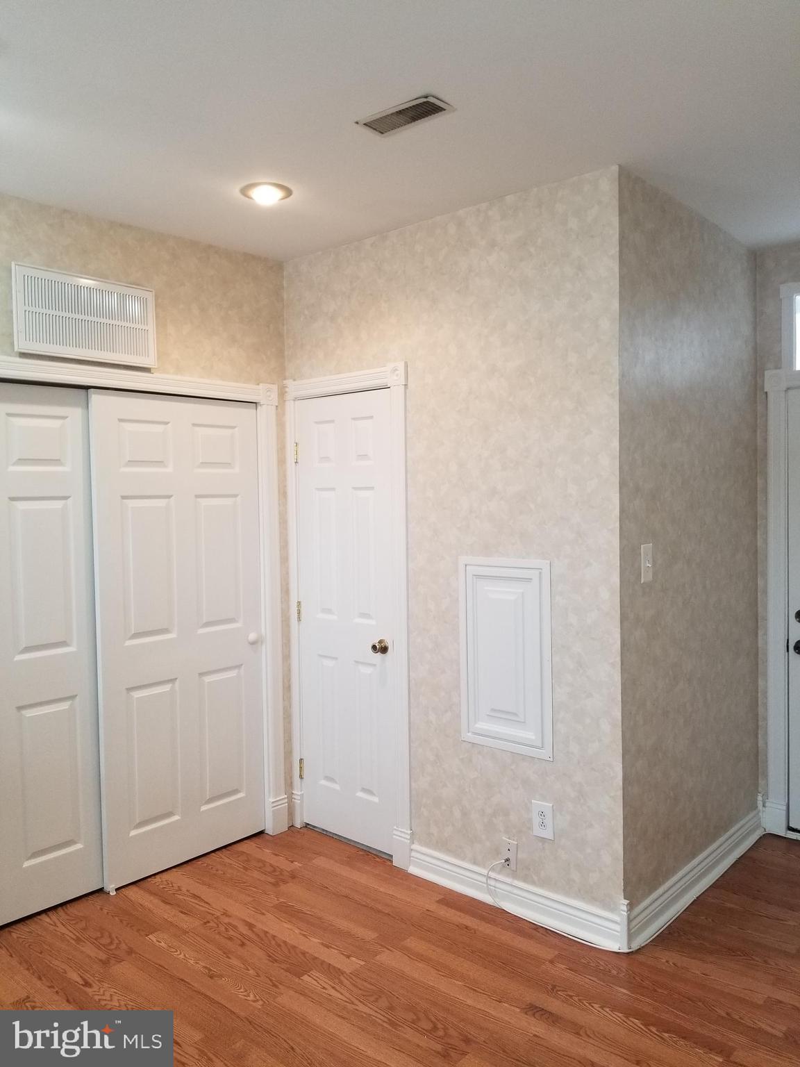 PHILADELPHIA (SOUTH) - Commercial Sale