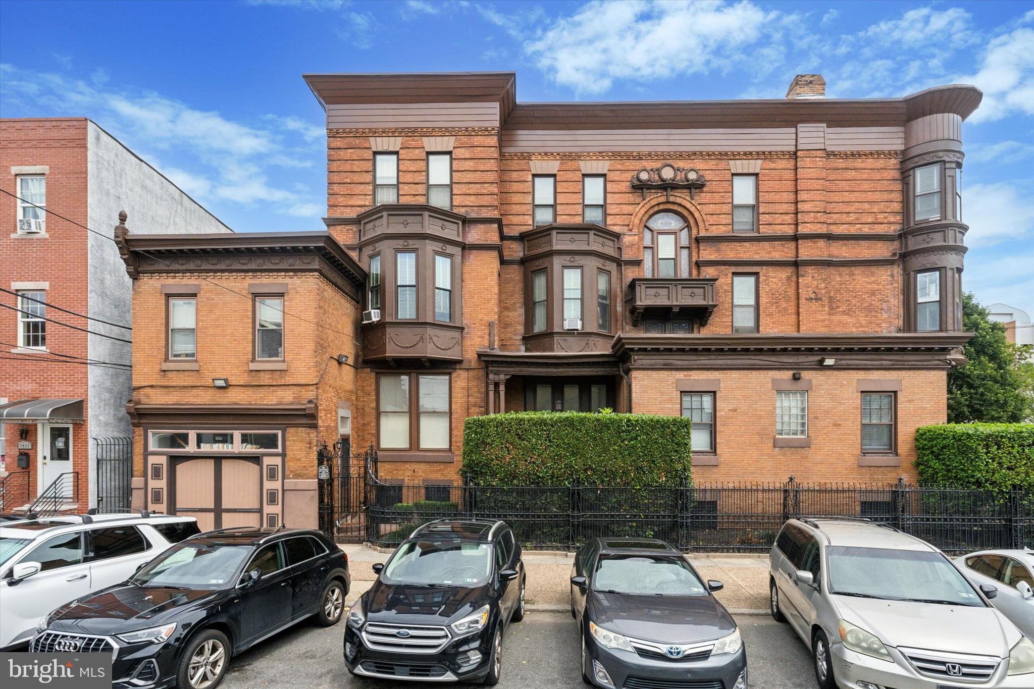 PHILADELPHIA (SOUTH) - Commercial Sale