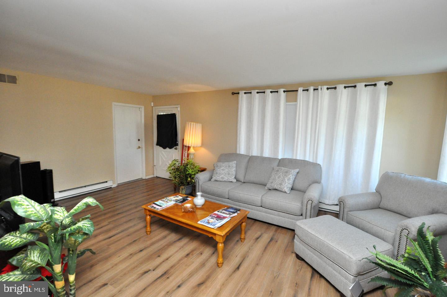 1 WESTMINSTER DRIVE S